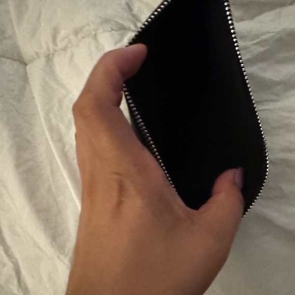 Saint Laurent Calfskin Small Zip Pouch Black Leather - Picture 4 of 6